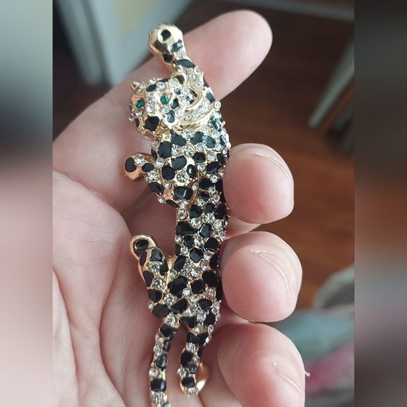 🌹NWT 18K GF Necklace Enamel, crystals, BROOCH/Pendant - Picture 4 of 15